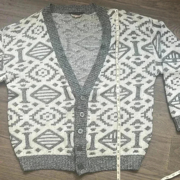 Serge Saint Yves | Vintage grey and white patterned knit sweater cardigan - Picture 9 of 11